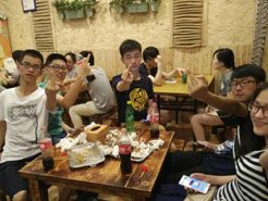 霍林郭勒烧烤加盟,学烧烤技术,开烧烤店多少钱疯狂烤翅加盟
